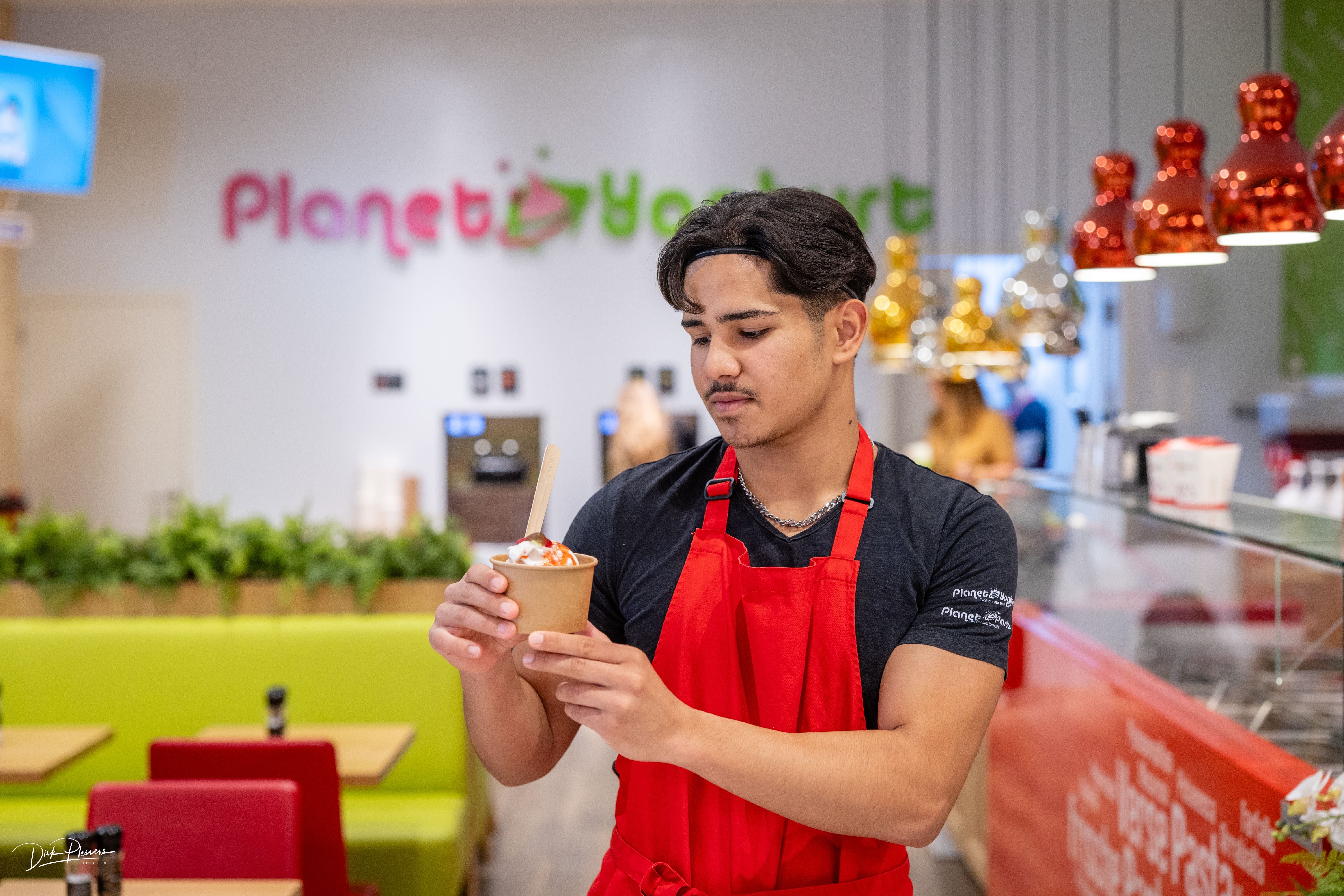 planet pasta shopping 1