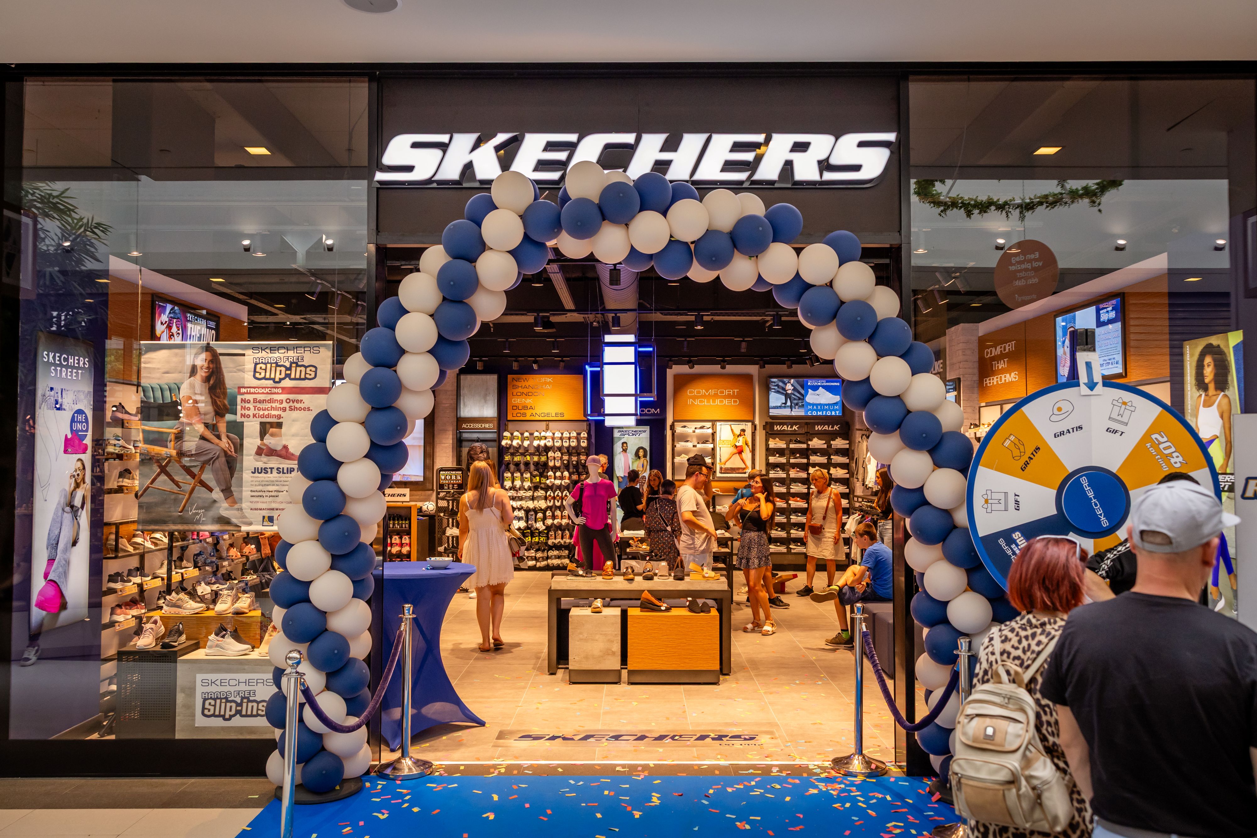 Opening Skechers in Shopping 1